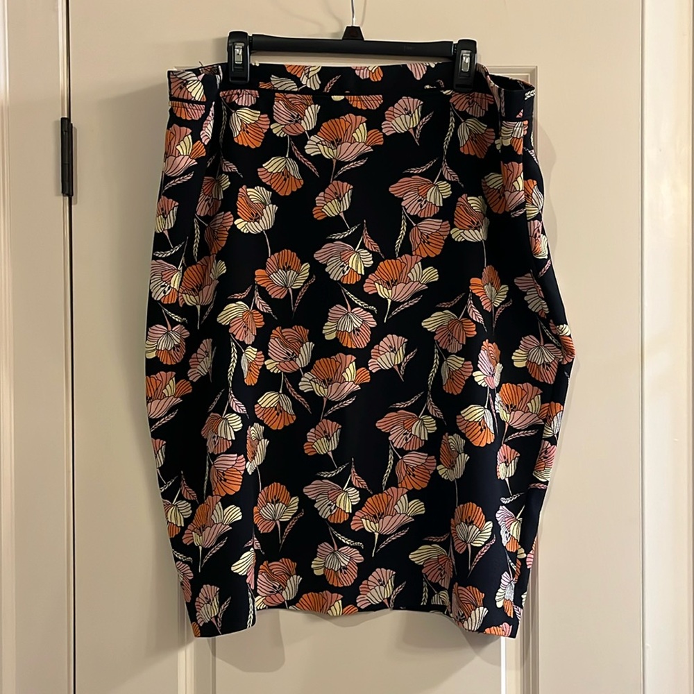 Women Plus Skirt